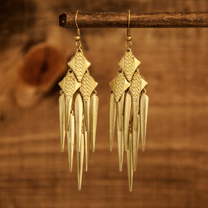 Charan earrings - Leo With Love 